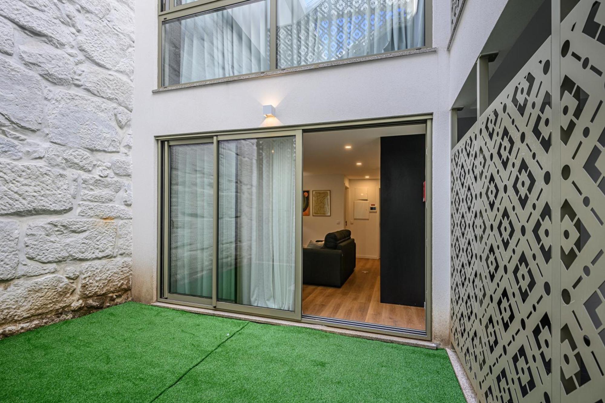 Nax Apartments By Liiiving Porto Exterior photo